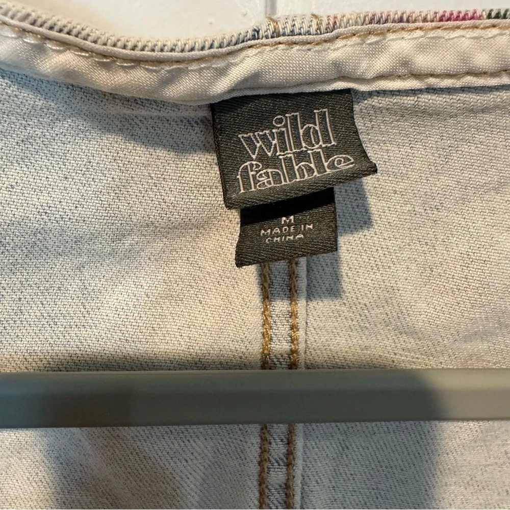 Wild Fable Light Wash Denim Floral Crop Top with Pink Roses - Picture 9 of 9